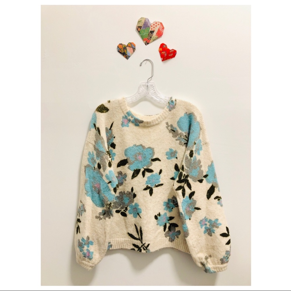 Urban Outfitters (Kimchi Blue) floral sweater